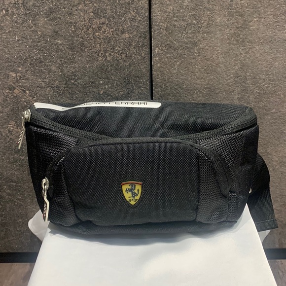 Scuderia Ferrari Other - 💯 Authentic Scuderia Ferrari Waist bag NWOT